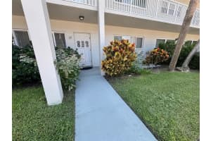 2071 AUSTRALIA WAY, CLEARWATER, FL 33763 Sold 10/21/25