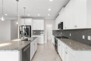 7537 POOL COMPASS LOOP, WESLEY CHAPEL, FL 33545 - MLS#MFRTB8421494