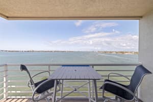 6105 Bahia Del Mar Cir #683, ST PETERSBURG