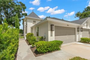 3721 Iris St N, ST PETERSBURG