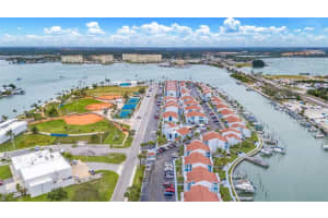 273 Rex Pl #h, MADEIRA BEACH
