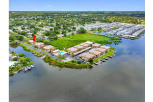 10226 SEMINOLE ISLAND DRIVE, LARGO, FL 33773 - MLS#MFRTB8421691