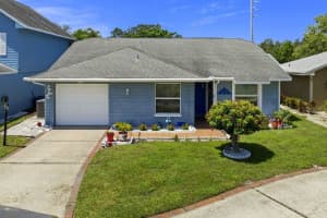 830 Franklin Cir, PALM HARBOR