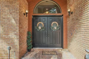 2110 ARBOR OAKS DRIVE, VALRICO, FL 33594 - MLS#MFRTB8421696