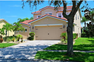 3813 GOLDEN KNOT DRIVE, KISSIMMEE, FL 34746 - MLS#MFRTB8421909