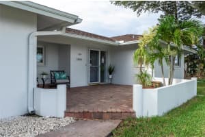 8504 42ND AVENUE, ST PETERSBURG, FL 33709 - MLS#MFRTB8422063