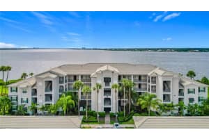 920 Tidewater Shores Loop #205, BRADENTON