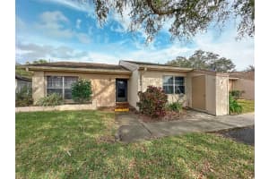 3849 Staysail Ln #5, HOLIDAY