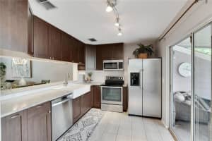 925 HAMILTON COURT, PALM HARBOR, FL 34683 - MLS#MFRTB8422159