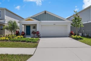 4728 Rolling Lake Ln, DAVENPORT
