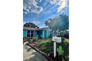 10116 WHEATLEY HILLS COURT, TAMPA, FL 33615 - MLS#MFRTB8422256