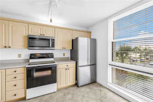 7700 SUN ISLAND DRIVE, SOUTH PASADENA, FL 33707 - MLS#MFRTB8422288