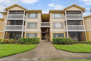 1550 S Belcher Rd #223, CLEARWATER