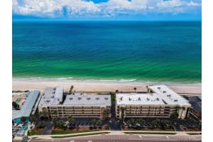 3500 Gulf Blvd #204, BELLEAIR BEACH