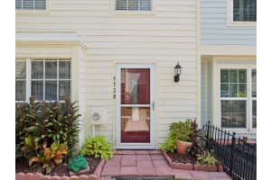 1728 MILL RUN CIRCLE, TAMPA, FL 33613 - MLS#MFRTB8422472