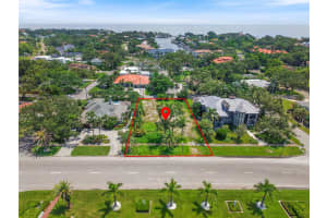 409 SNELL ISLE BOULEVARD, ST PETERSBURG, FL 33704 - MLS#MFRTB8422594