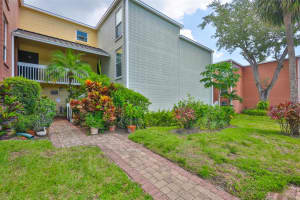 2424 TAMPA BAY BOULEVARD, TAMPA, FL 33607 - MLS#MFRTB8422613