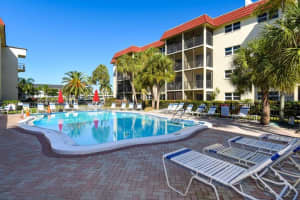 925 BEACH ROAD, SARASOTA, FL 34242 - MLS#MFRTB8422646