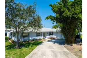 2276 Carolyn Dr, DUNEDIN