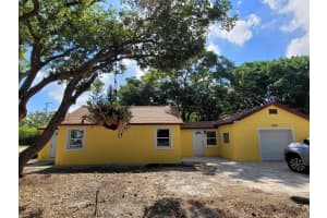2546 50TH AVENUE, ST PETERSBURG, FL 33714 - MLS#MFRTB8422753
