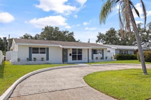 934 41st Ave Ne, ST PETERSBURG