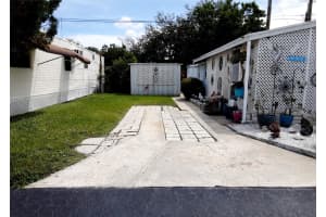 7801 34TH AVENUE, ST PETERSBURG, FL 33710 - MLS#MFRTB8422895