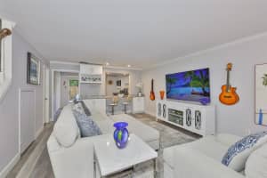 308 BUNGALOW PARK AVENUE, TAMPA, FL 33609 - MLS#MFRTB8422911