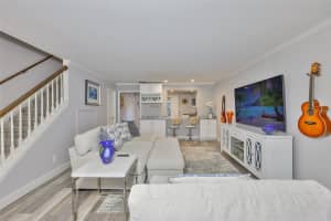 308 BUNGALOW PARK AVENUE, TAMPA, FL 33609 - MLS#MFRTB8422911
