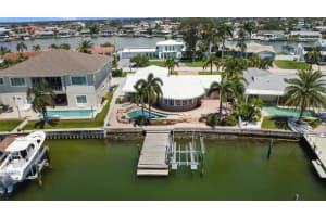 7944 10TH AVENUE, ST PETERSBURG, FL 33707 - MLS#MFRTB8422915