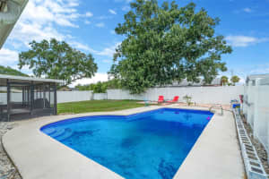 7217 CREEKWOOD COURT, TAMPA, FL 33615 - MLS#MFRTB8422938