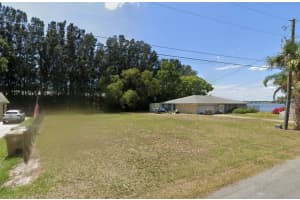 SAUNDERS CIR, TAVARES, FL 32778 Sold 10/17/25