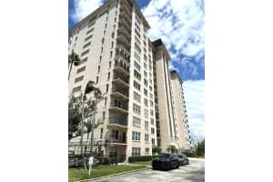 5220 BRITTANY DRIVE, ST PETERSBURG, FL 33715 - MLS#MFRTB8422954
