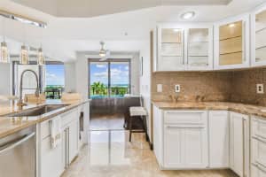 670 ISLAND WAY, CLEARWATER, FL 33767 - MLS#MFRTB8422979