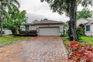 12209 Glencliff Cir, TAMPA