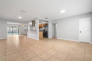2001 COUNTRY CLUB ROAD, ST PETERSBURG, FL 33710 - MLS#MFRTB8423092