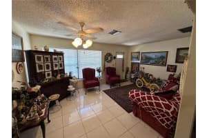 5306 36TH AVENUE DR W, BRADENTON, FL 34209 - MLS#MFRTB8423139