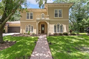 1940 FLORESTA VIEW DRIVE, TAMPA, FL 33618 - MLS#MFRTB8423213