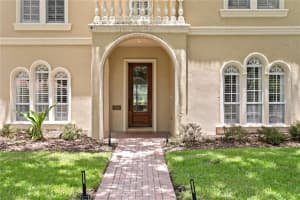 1940 FLORESTA VIEW DRIVE, TAMPA, FL 33618 - MLS#MFRTB8423213