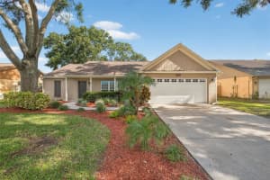 2410 Cedarcrest Pl, VALRICO