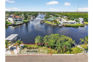 330 90TH AVENUE, ST PETERSBURG, FL 33702 - MLS#MFRTB8423271