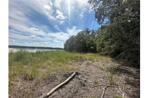 452 453 & W1/2 LOT 451 2208 SW SHOREWOOD DR DRIVE, DUNNELLON, FL 34431 - MLS#MFRTB8423293