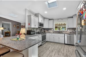 3109 SAND TRAP COURT, LAKELAND, FL 33810 - MLS#MFRTB8423339