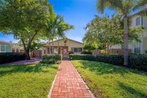 1333 14th St N, ST PETERSBURG