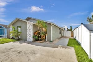 9112 SUFFIELD COURT, TAMPA, FL 33615 - MLS#MFRTB8423431