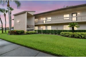 204 Mary Dr, OLDSMAR