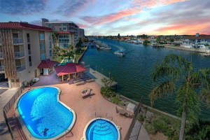 105 ISLAND WAY, CLEARWATER BEACH, FL 33767 - MLS#MFRTB8423455