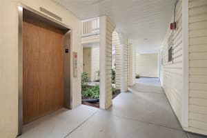 6817 STONES THROW CIRCLE, ST PETERSBURG, FL 33710 - MLS#MFRTB8423492