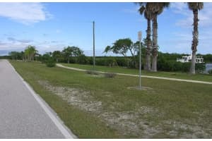 15725 MEACHAM CIRCLE, PORT CHARLOTTE, FL 33981 - MLS#MFRTB8423583