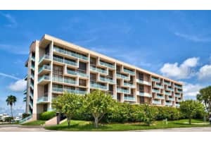 1 Key Capri #211w, TREASURE ISLAND