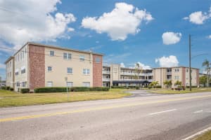 1000 49TH STREET, ST PETERSBURG, FL 33710 - MLS#MFRTB8423692